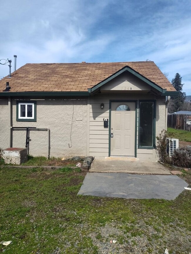 Building Photo - SS2231-3