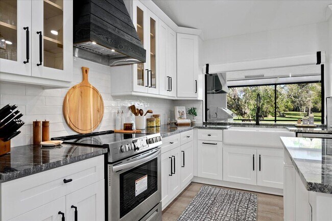 Building Photo - 16748 Fox Trail Ln