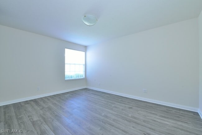 Building Photo - 4824 Lasqueti Way