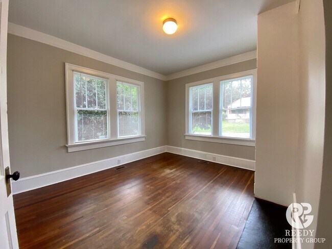 Building Photo - Hampton Heights