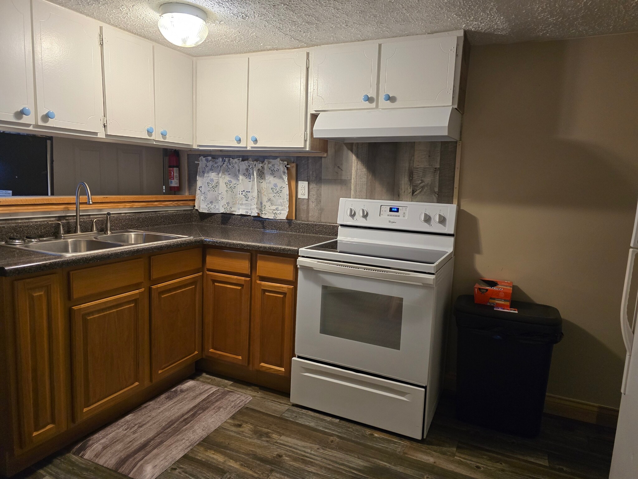 Building Photo - 1448 Jacksboro Rd