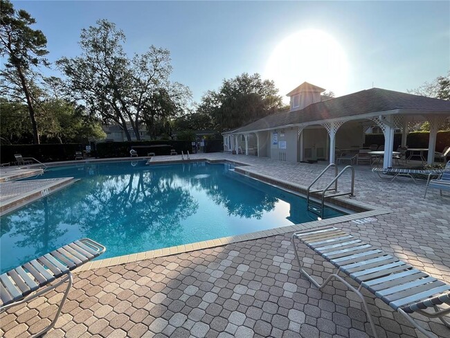 Building Photo - 15811 Fishhawk Blvd