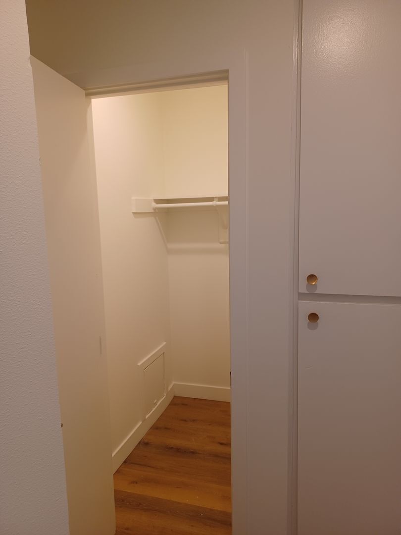 Building Photo - Individual Bungalows: All 1 bedroom/ 1 bat...