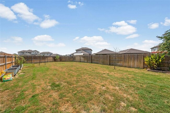Building Photo - 205 Strand Ln