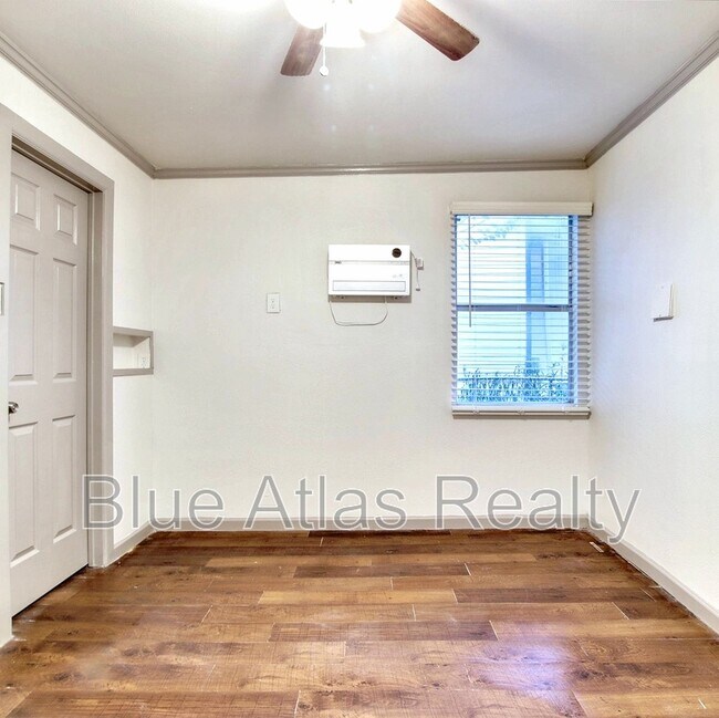 Building Photo - 1714 NW Dallas St