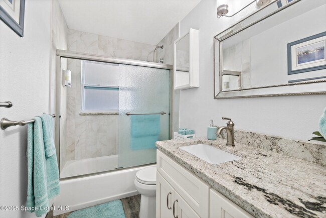 Building Photo - 346 Cyprus Dr