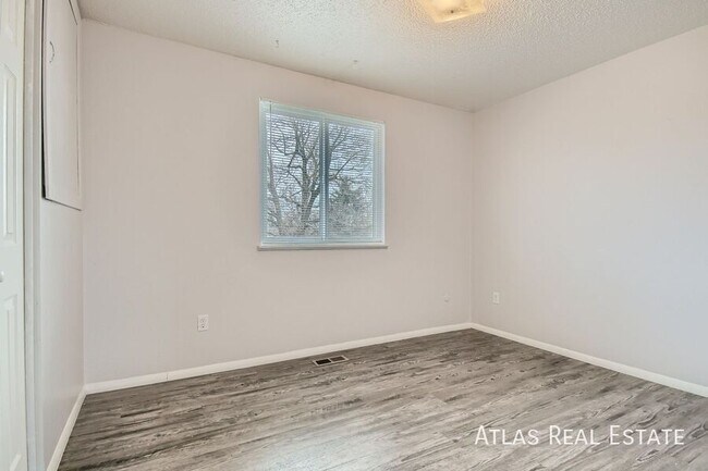 Building Photo - 11446 Cook Ct