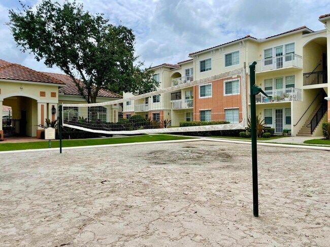 Building Photo - 9849 Baywinds Blvd