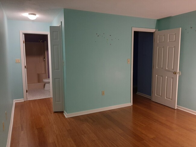 Master Bedroom - 230 Willard St