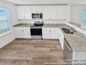 Building Photo - 863 Bluegrass Pt