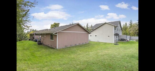 VIDEO WALKTHROUGH AVAILABLE ON REQUEST - 232 Poplar St