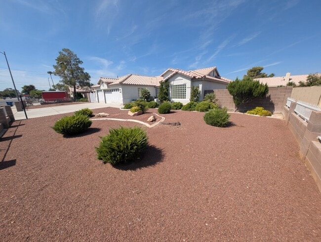 Building Photo - 3609 N Maverick St