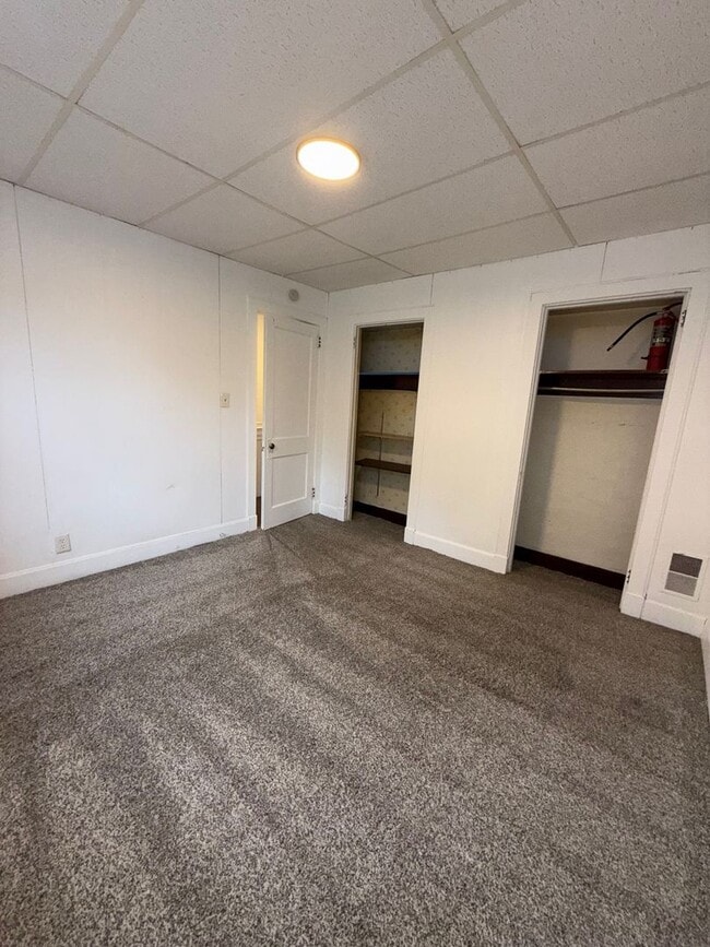 Building Photo - 105 Court St