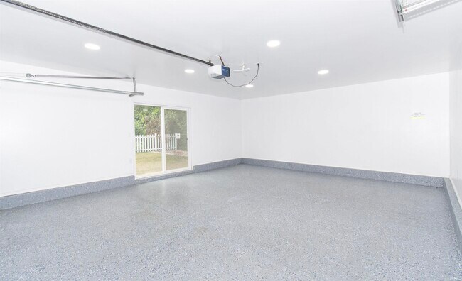 Building Photo - 1629 Prairie St