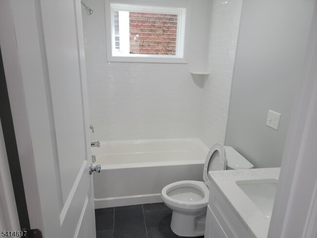 Building Photo - 122 Rose Terrace