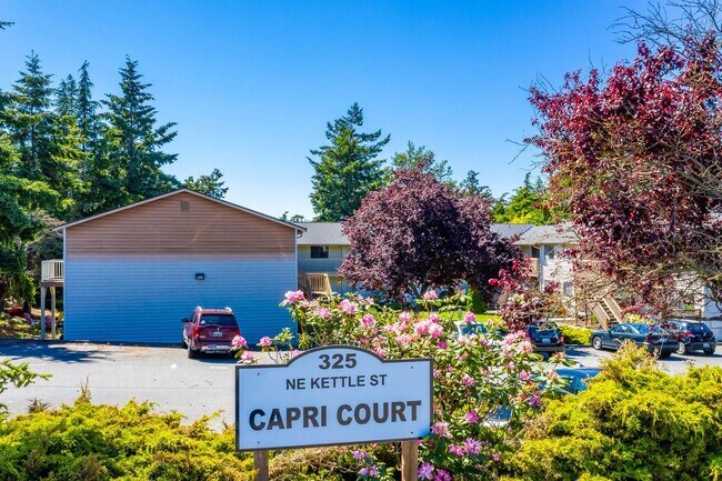 Building Photo - 0852-325 NE Kettle St #107