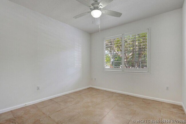 Building Photo - 7101 Myrtlewood Cir W