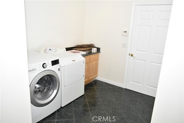 Building Photo - 4751 Haskell Ave