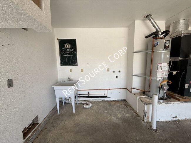 Building Photo - 3708 Cornelius Ct