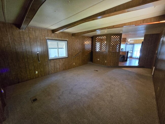 Building Photo - 825 E Ottley Ave
