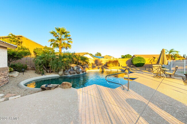 Building Photo - 15225 N 185th Ave