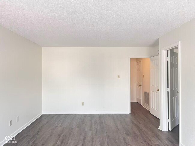 Building Photo - 10965 Sweetsen Rd
