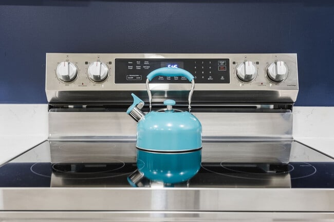 Building Photo - 1523 S East St