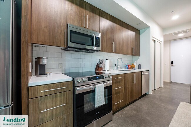 Building Photo - 372 Fourth Ave