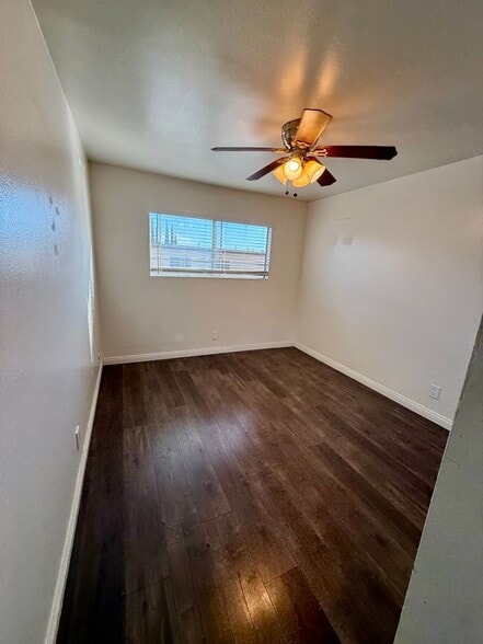 Building Photo - 1305 Garfield Ave