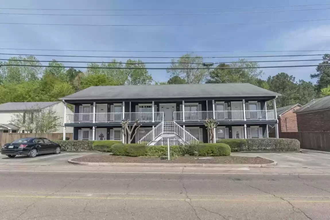 Building Photo - 1064 N Montgomery St