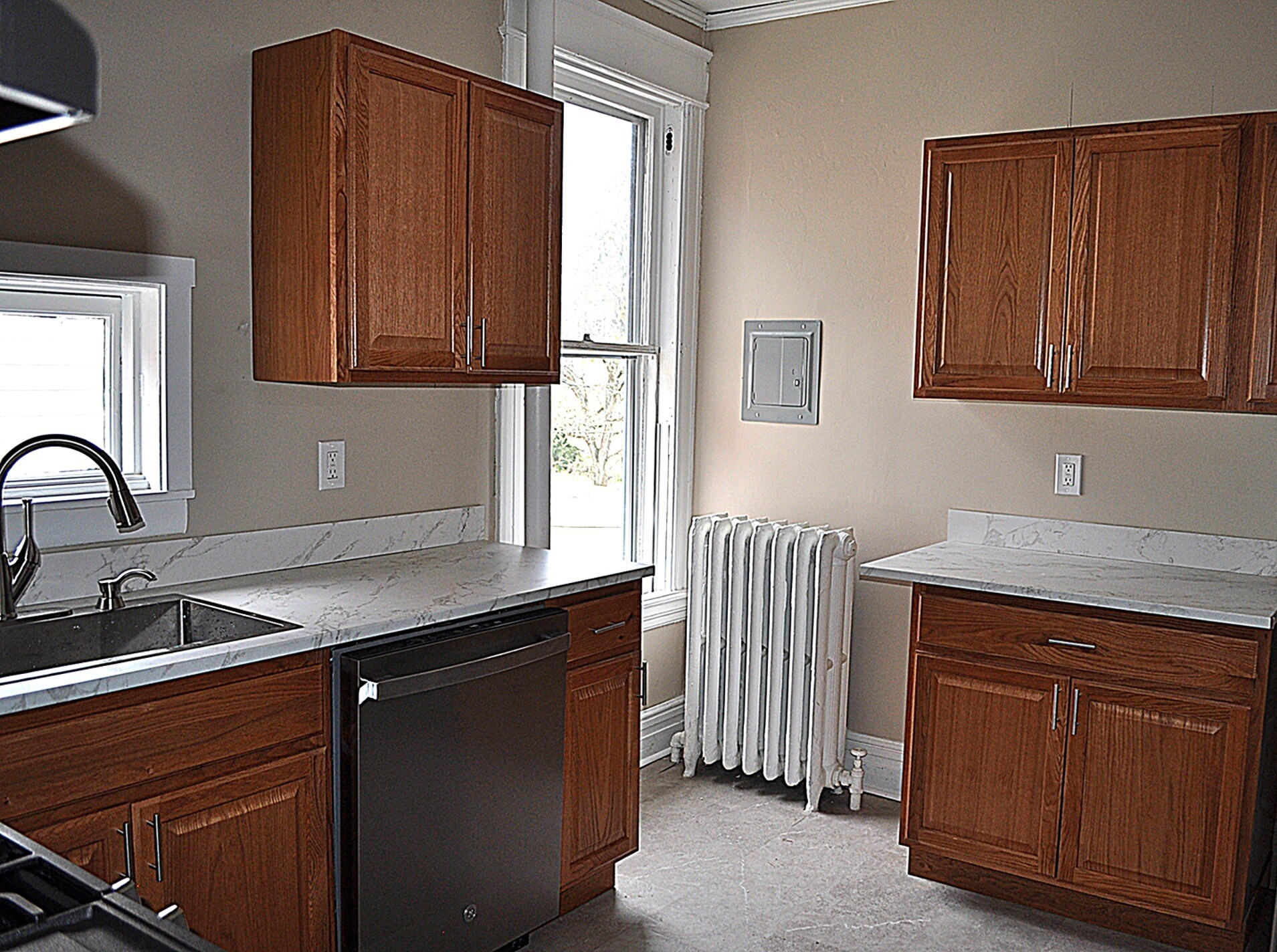 Kitchen - 44 N Pine Ave