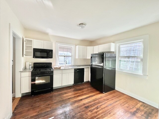 Building Photo - 49 Forbes St