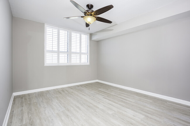 Building Photo - 610 W Las Olas Blvd