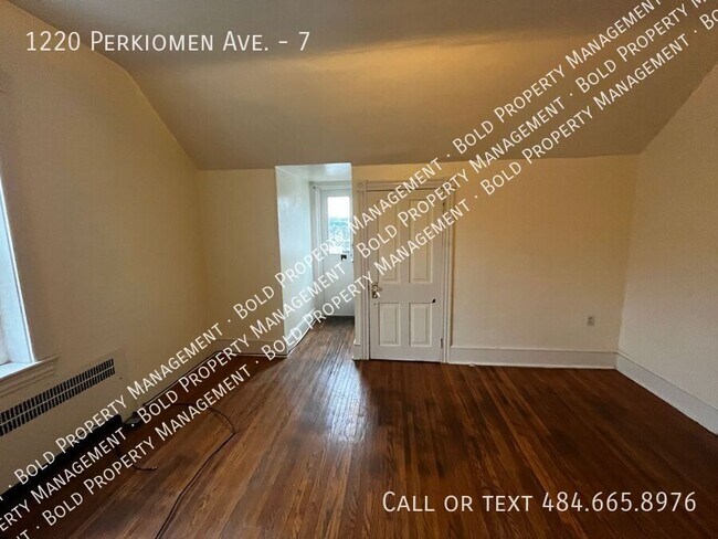 Building Photo - 1220 Perkiomen Ave