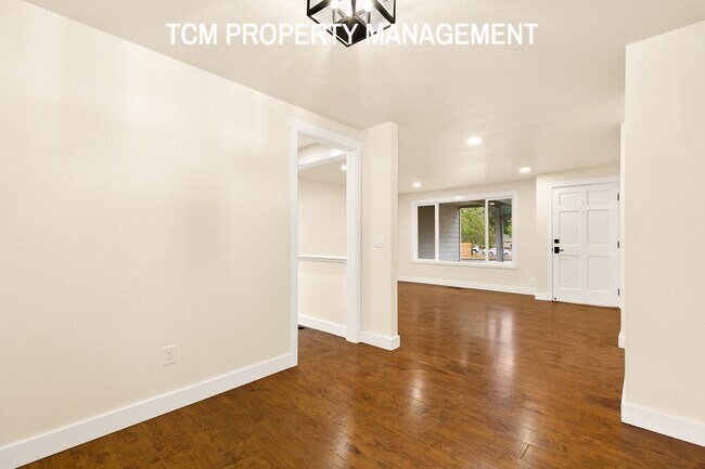 Building Photo - 11707 NE 98th St