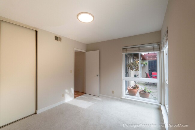 Building Photo - Spacious & Bright Los Gatos Home w/AC and ...