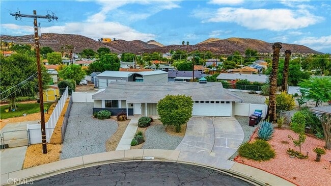 Building Photo - 26960 McCall Ct