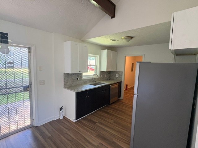 Building Photo - 4610 Greenbriar Trail SW