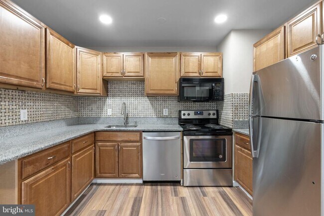 Building Photo - 3351 Buehler Ct