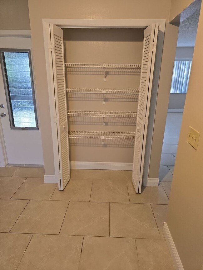 Building Photo - 7251 McGinnes Ct
