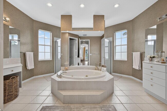 Building Photo - 4693 Sugar Beach Way
