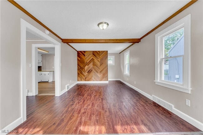 Building Photo - 5181 Clement Ave