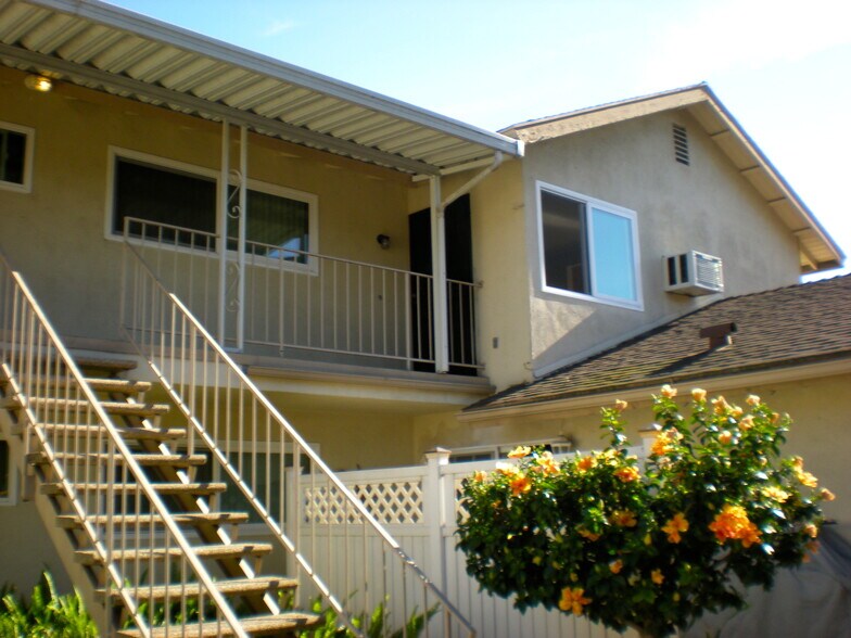 Unit D on the right - 18630 Del Rio Pl