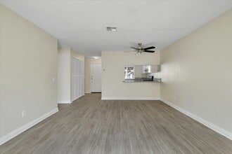 Building Photo - Concord Villas