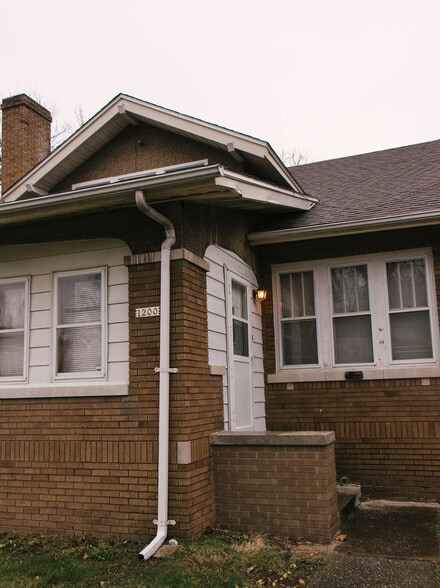 Building Photo - 1200 N Orange St