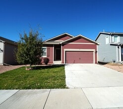 Building Photo - 6214 Meadowbank Ln