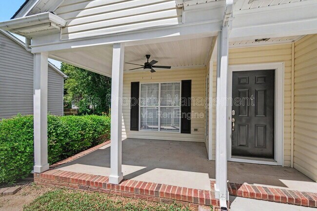Building Photo - 13606 Red Wine Ct