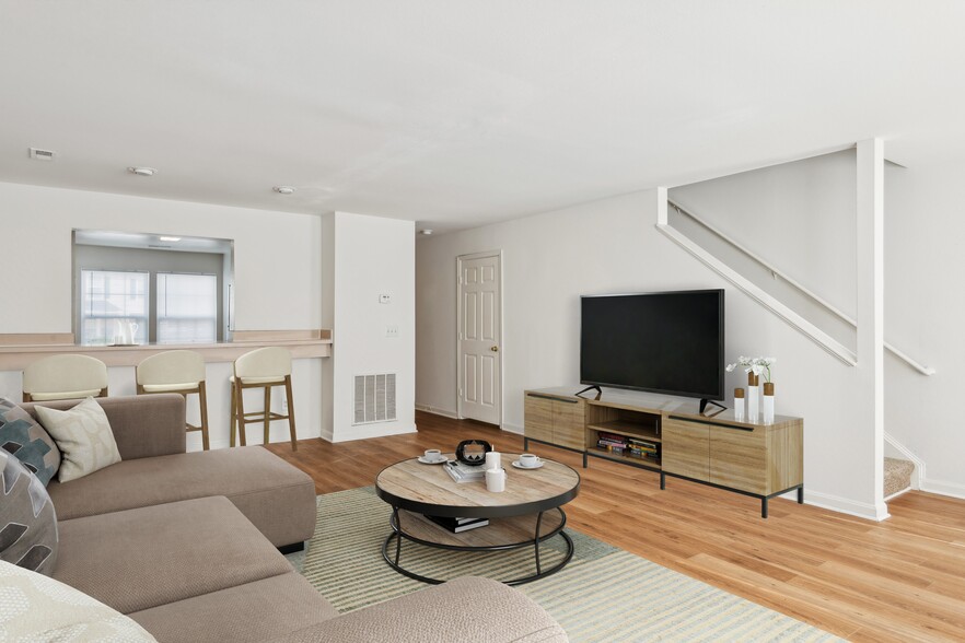 Building Photo - Broadwater Townhomes