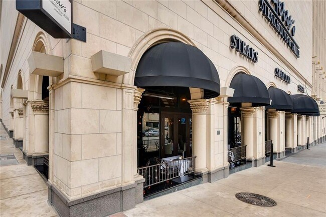 Building Photo - 710 Colorado St