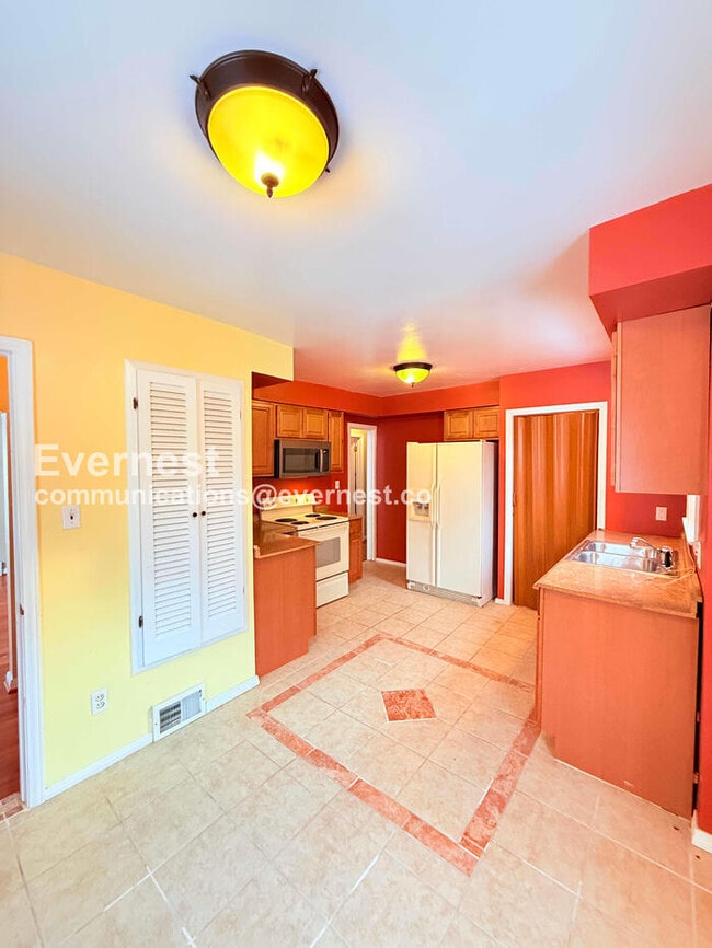 Building Photo - 11408 Seminole